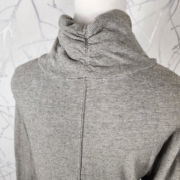 Cut Loose Gray Stripe Cotton Blend Button Front Lagenlook Coat - Picture 6 of 9